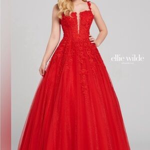 Ellie Wilde Scarlet Lace Dress